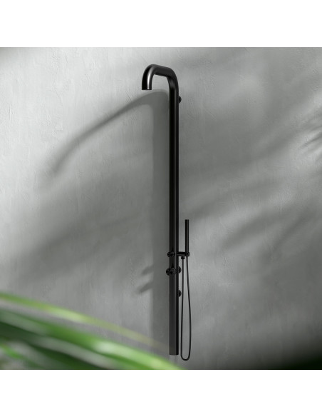 Doccia Chia Nera Sined Eleganza e Durabilita Per Casa e Giardino